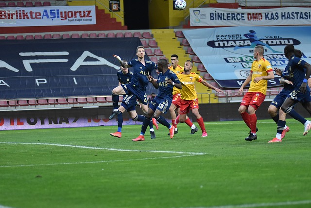 及俱樂部梯 及俱樂部梯